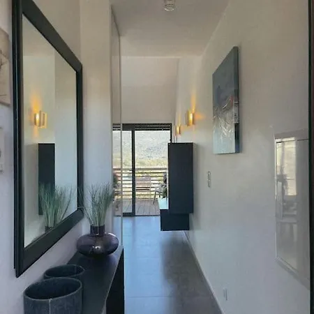 Fonctionnel 4p Avec Piscine Et Vue Apartamento