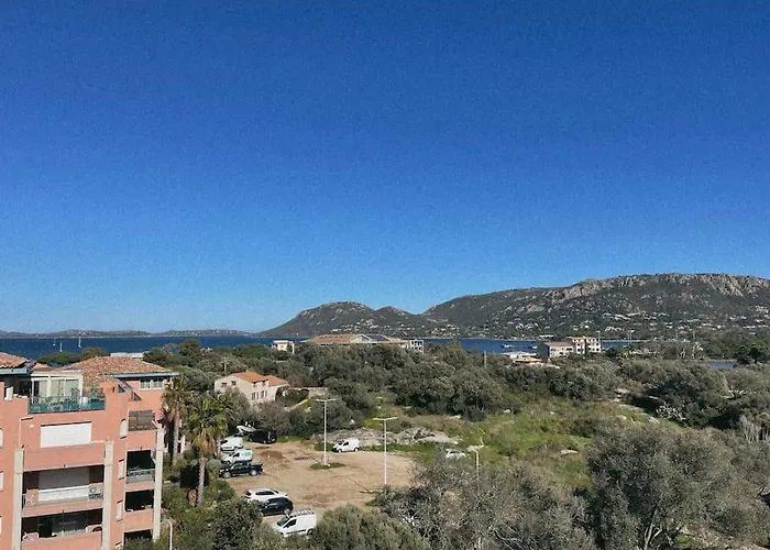 Appartement Fonctionnel 4p Avec Piscine Et Vue *