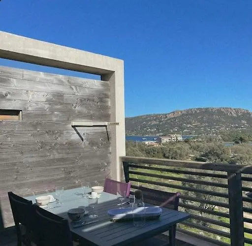 Fonctionnel 4p Avec Piscine Et Vue Appartamento *